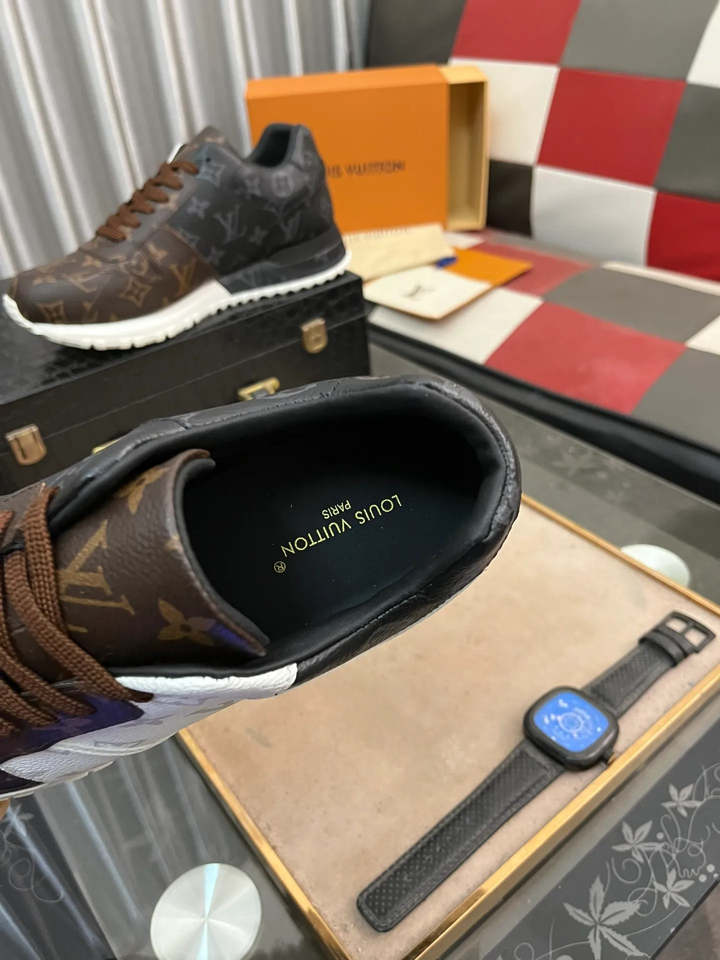 Men's shoes 💰540⌚️⌚️LV Louis Vuitton. The latest fashionable casual shoes are popular in physical stores. New spring and summer comfortable imported custom original cowhide, unique jacquard fabric element design. With sheepskin lining, Lv original base, [sun][sun] high-end packaging and high quality💪Details determine quality, code number 38-44